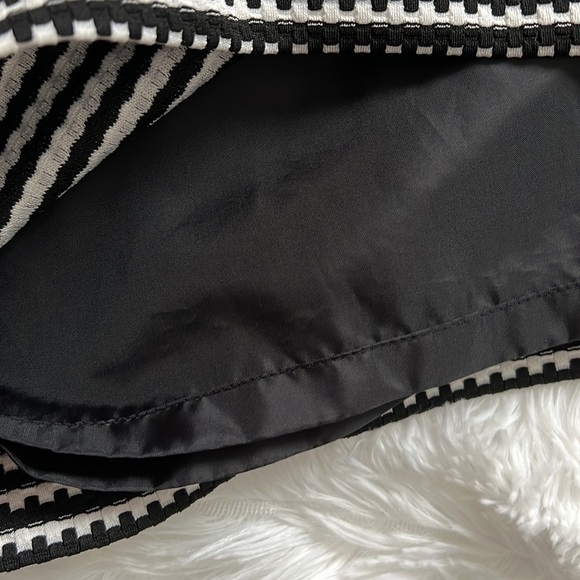 NINE WEST Black/White Pattern Fully-lined Pencil Skirt, Size 14, EUC. - Picture 2 of 6